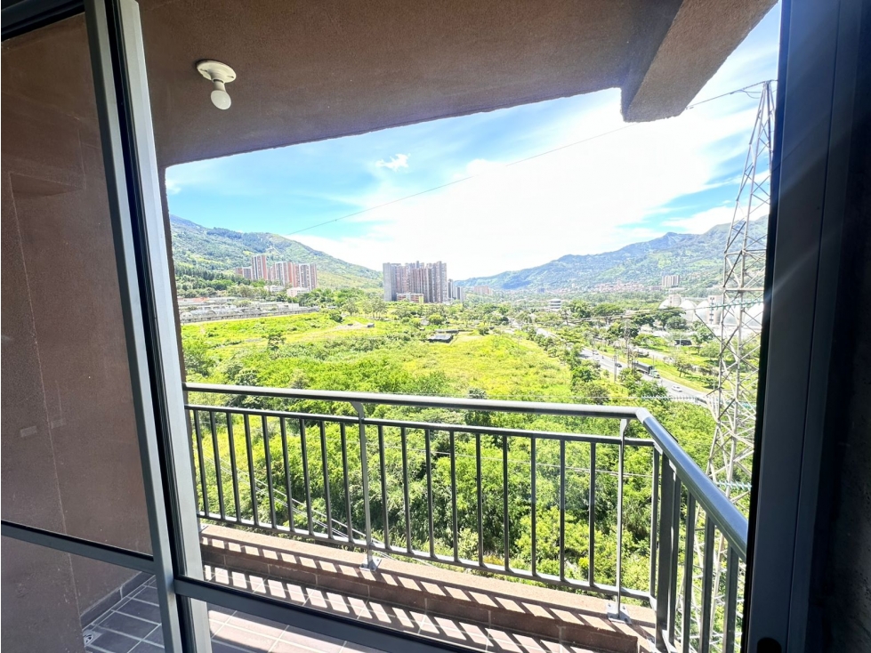 APARTAMENTO NUEVO EN VENTA EN NIQUIA, BELLO PISO 13 EN OBRA GRIS