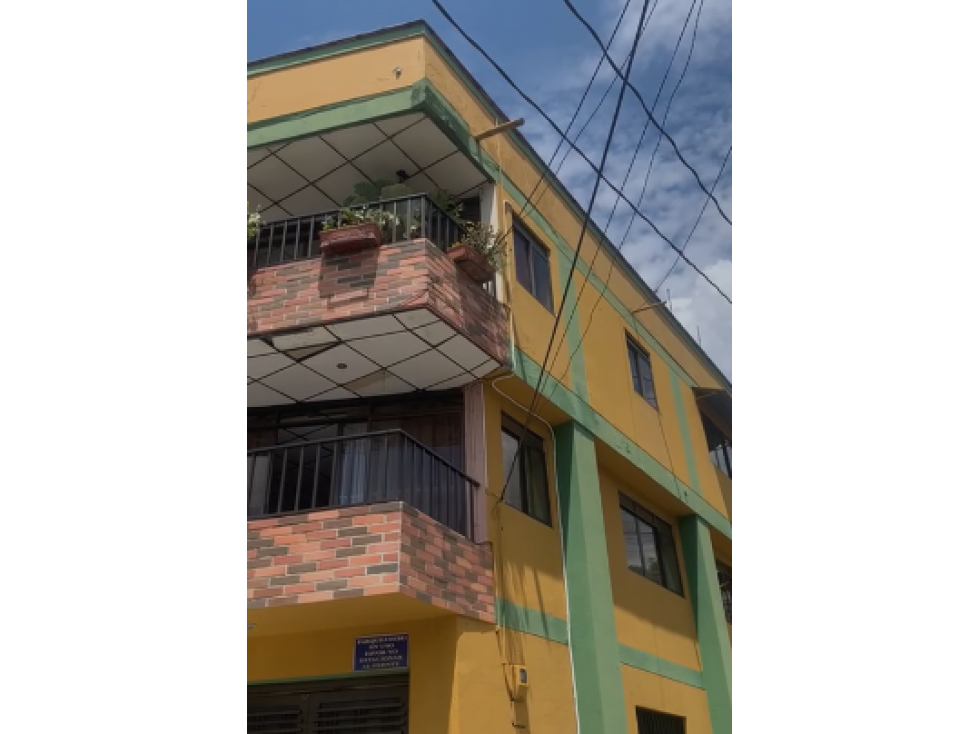 EN VENTA APARTAMENTO EN SAN CRISTOBAL, MEDELLIN PISO 3 CON TERRAZA