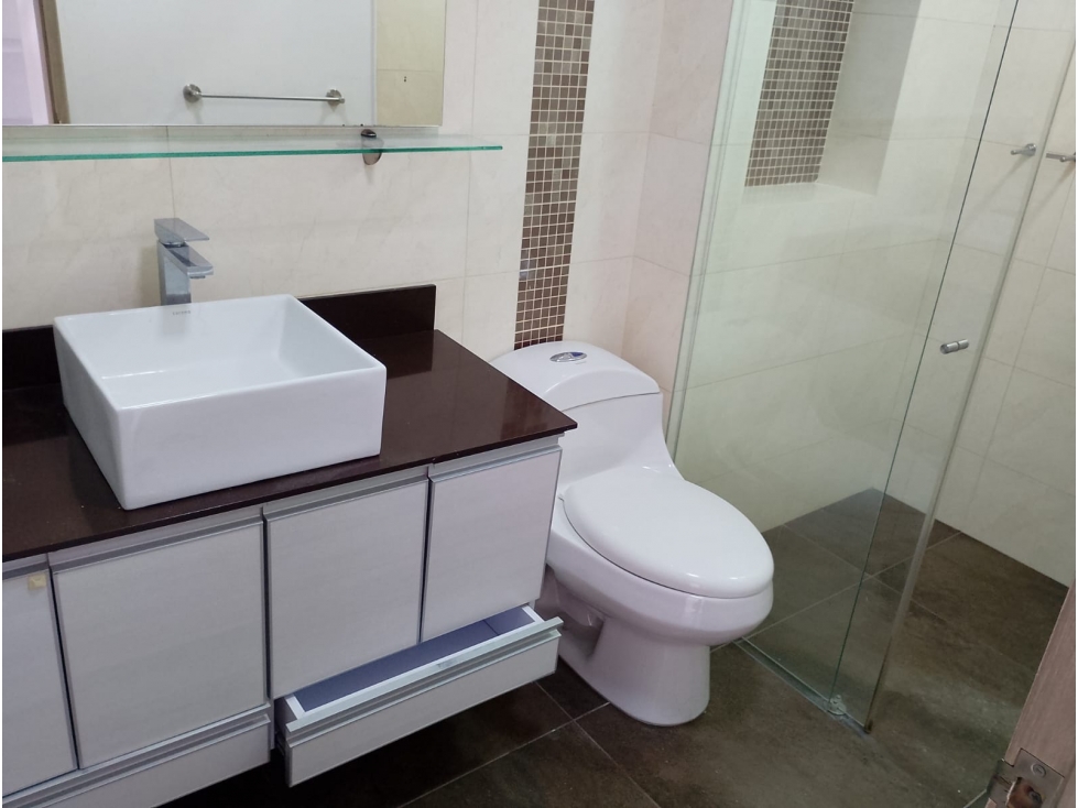 APARTAMENTO EN VENTA EN LAURELES MEDELLIN PÍSO 9 — foto 5