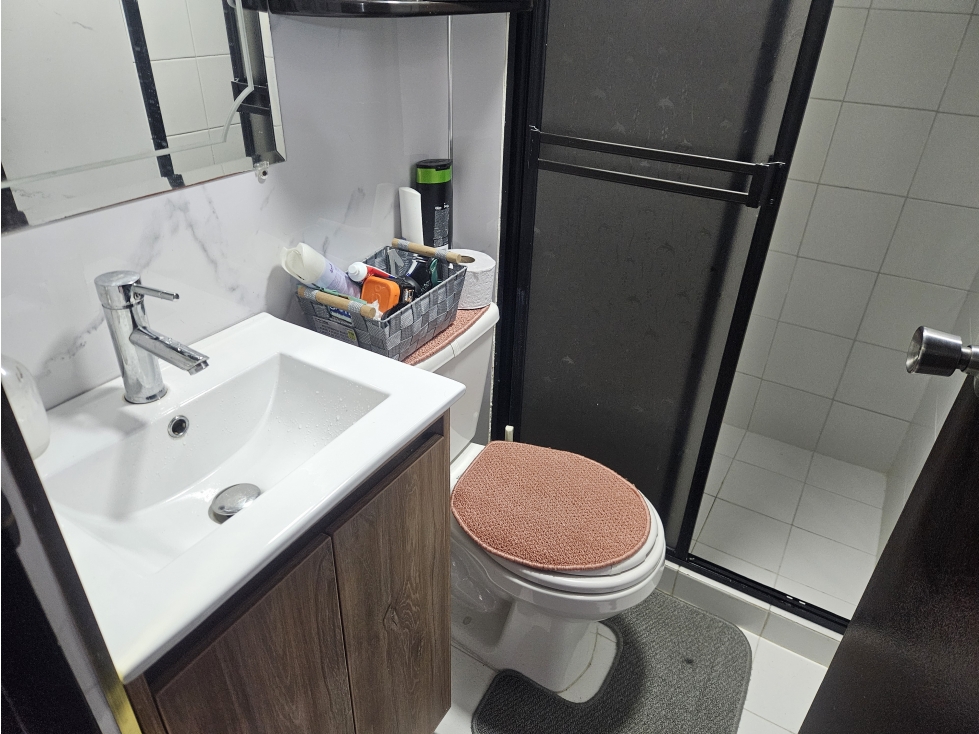 APARTAMENTO EN VENTA BUENOS AIRES MEDELLIN SEMISOTANO — foto 6