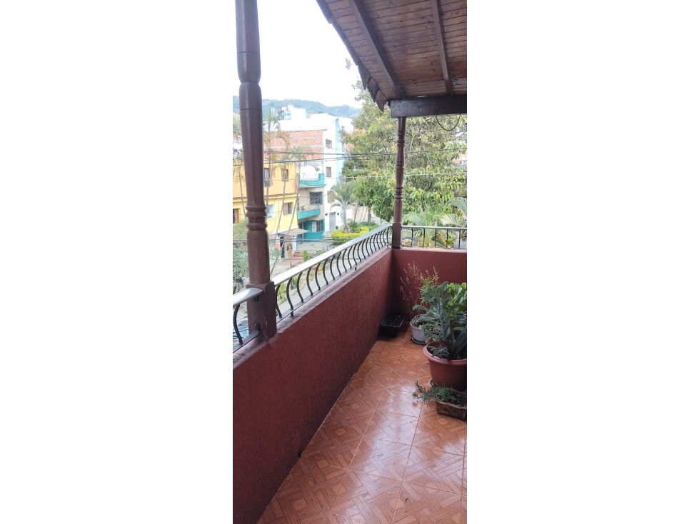 EN VENTA CASA EN BUENOS AIRES, MEDELLIN PISO 3 — foto 2