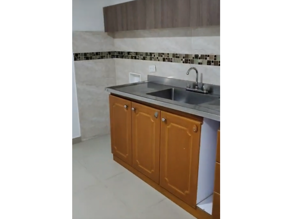 EN VENTA CASA EN ROBLEDO PALENQUE, ANTIOQUIA PISO 2