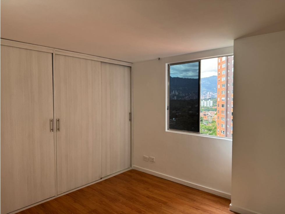 EN VENTA APARTAMENTO EN BELEN LOMA DE LOS BERNAL, MEDELLIN PISO 15 — foto 4