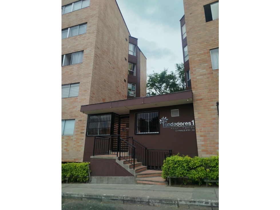 EN VENTA APARTAMENTO EN COPACABANA PISO 1