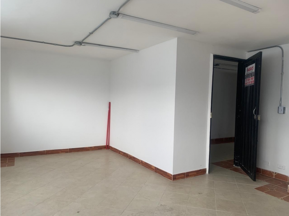 BODEGA EN VENTA EN EL CENTRO PISO 10 °