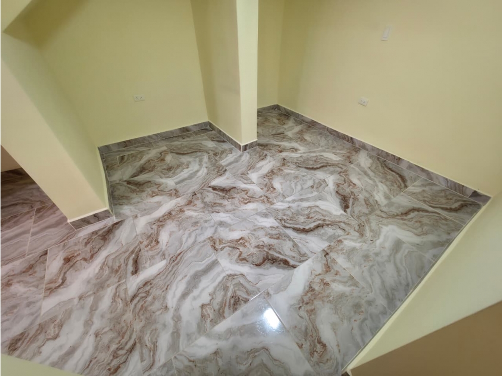 EN VENTA CASA EN CAMPO VALDES #2, MEDELLIN PISO 1 — foto 6