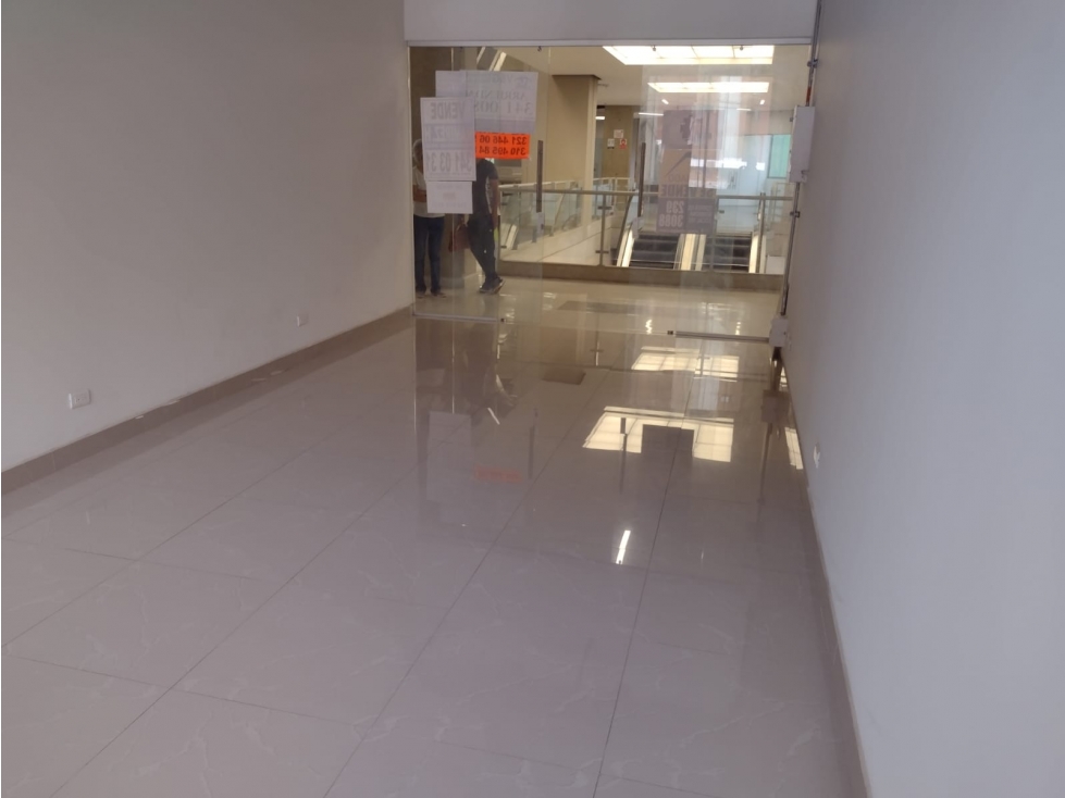LOCAL EN VENTA EN EL CENTRO,MEDELLIN PISO 2 — foto 2