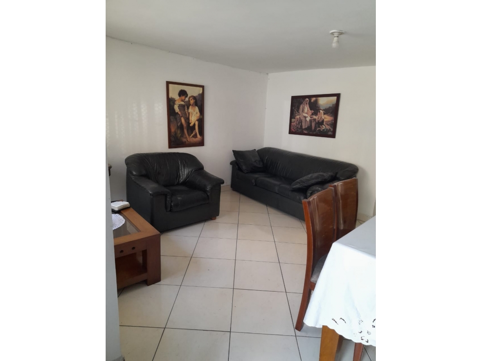 CASA UNIFAMILIAR EN VENTA BARRIO LA PALMA , MEDELLIN. DOS NIVELES