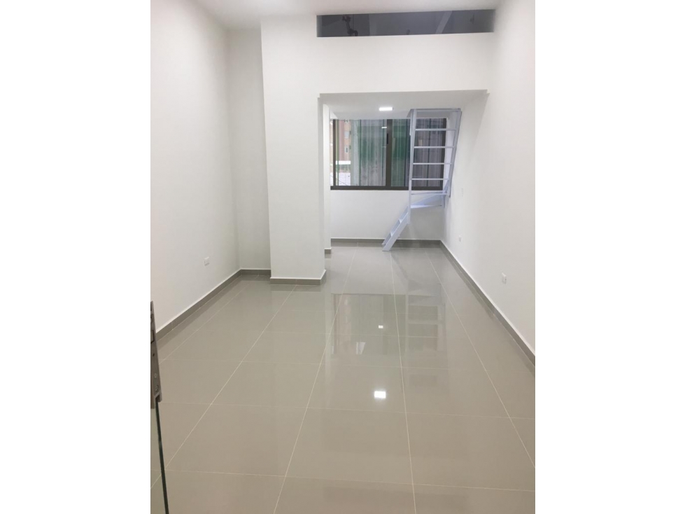 BAJO DE PRECIO! LOCAL EN VENTA PISO 2° EN EL CENTRO, MEDELLIN — foto 2