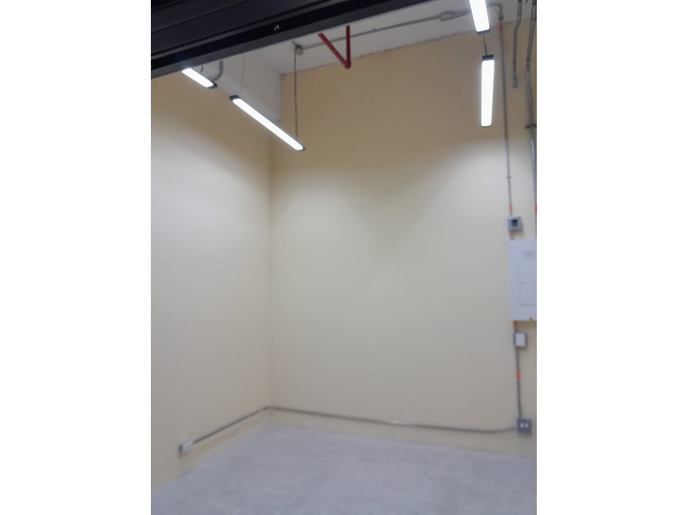 LOCAL EN VENTA EN CC PLAZA BEILLIN, BELLO. PISO 2 - 2