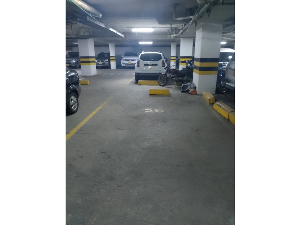 PARQUEADERO EN VENTA EN BOMBONA MEDELLIN - 2