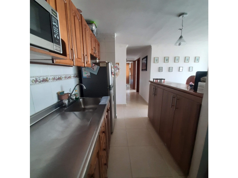 EN VENTA APARTAMENTO EN LOMA DEL INDIO , MEDELLIN PISO 4 — foto 3