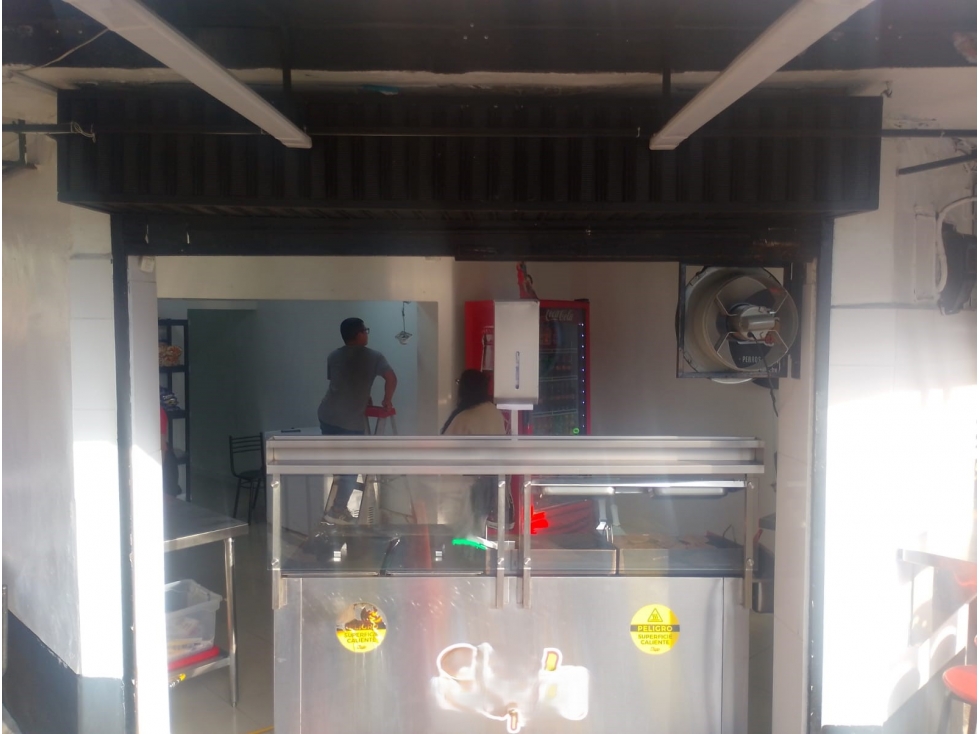 LOCALES EN VENTA EN MANRRIQUE MEDELLIN PISO 1 — foto 3