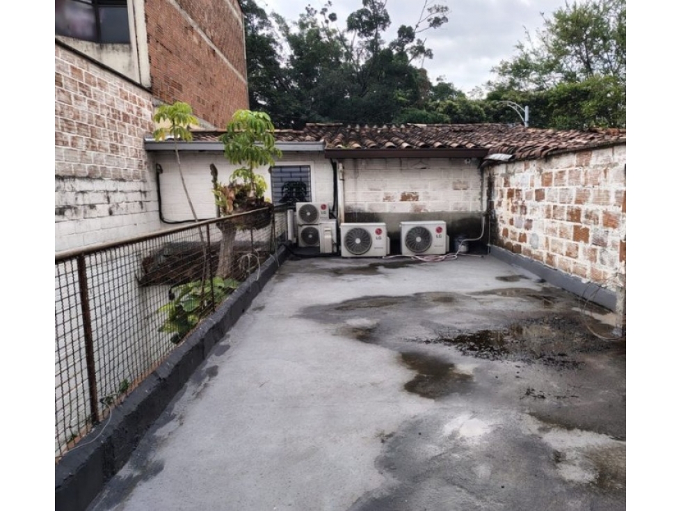 EN VENTA CASA LOTE EN BELEN SANBERNARDO, MEDELLIN PISO 1 — foto 2