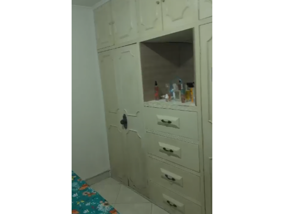 EN VENTA CASA EN EL SALVADOR, MEDELLIN PISO 2-3 — foto 3