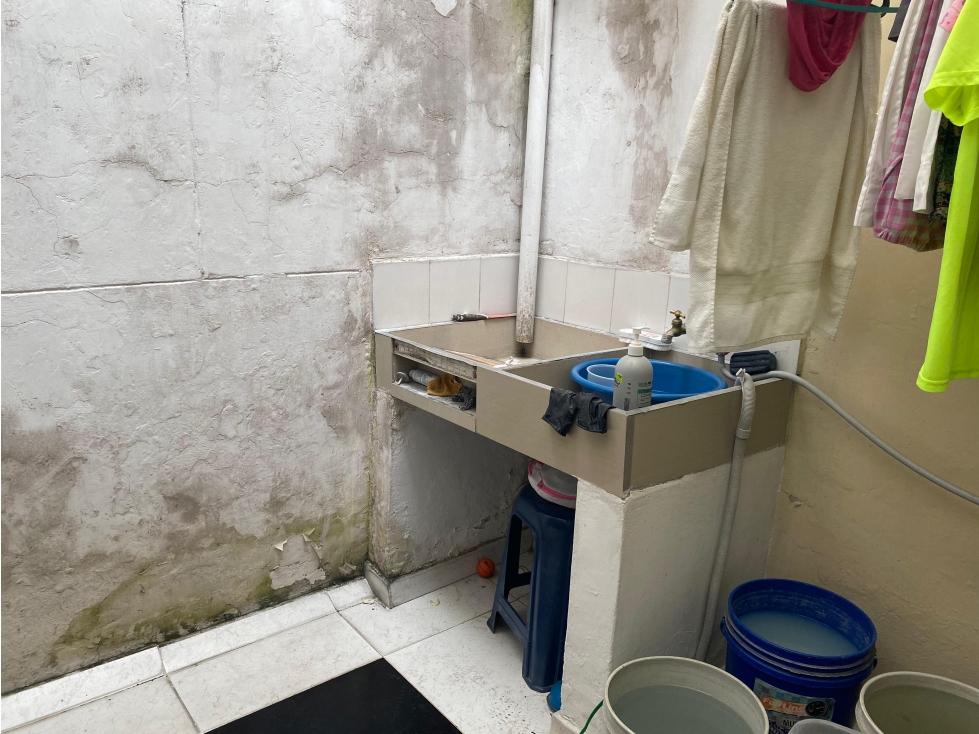 EN VENTA CASA EN EL SALVADOR, MEDELLIN PISO 2 — foto 5