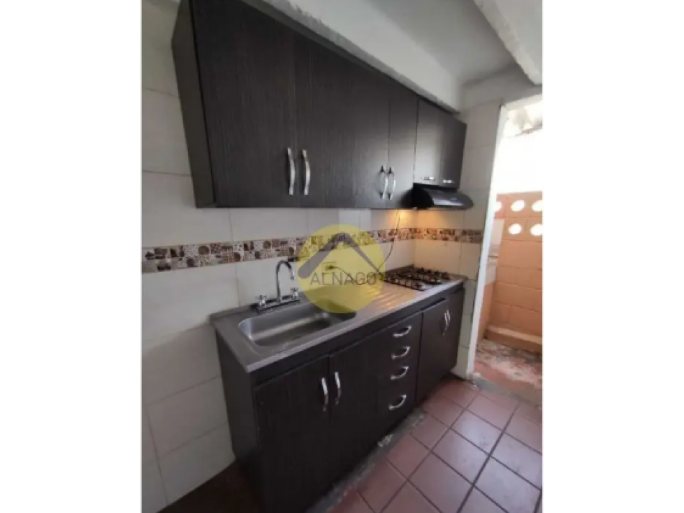 EN VENTA CASA UNIFAMILIAR DEL SALVADOR, MEDELLIN PISO 1-2y3 — foto 4
