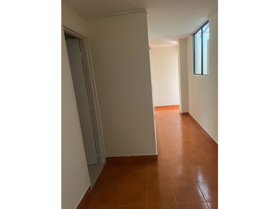 APARTAMENTO EN VENTA EN BOMBONA, MEDELLIN. PISO 4 — foto 5