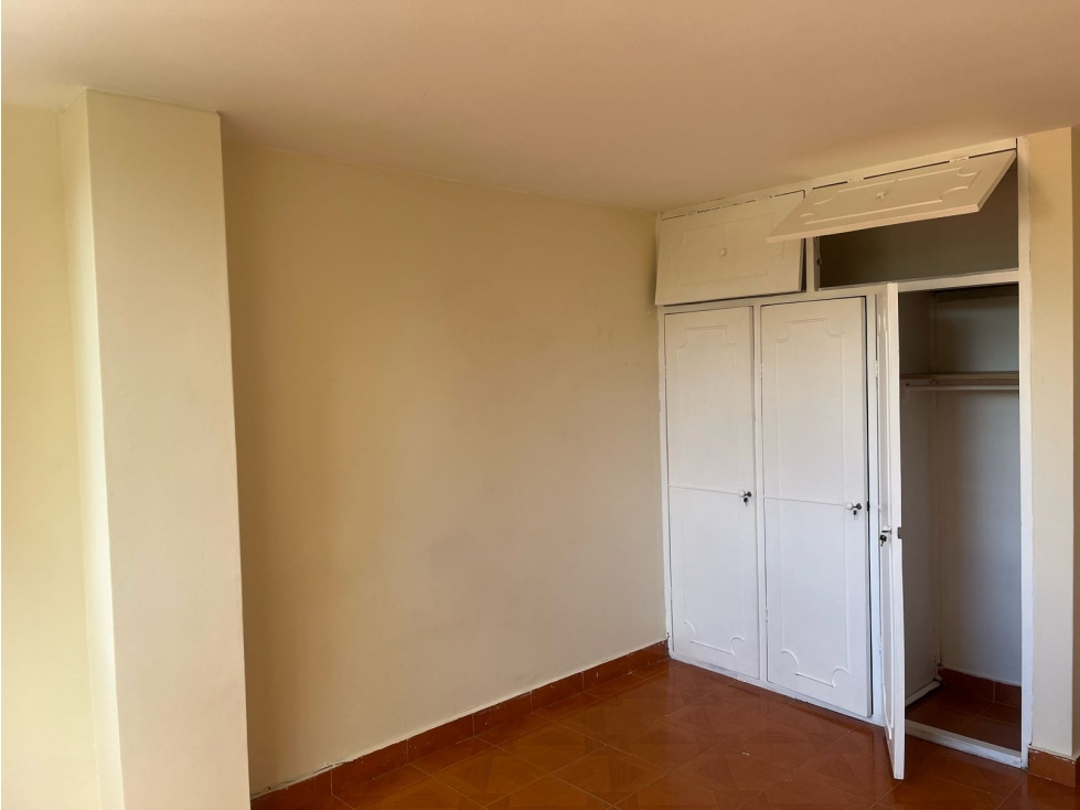 APARTAMENTO EN VENTA EN BOMBONA, MEDELLIN. PISO 4 — foto 6