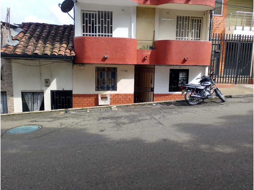 APARTAMENTO EN VENTA EN BOSTON MEDELLIN ´PISO 1