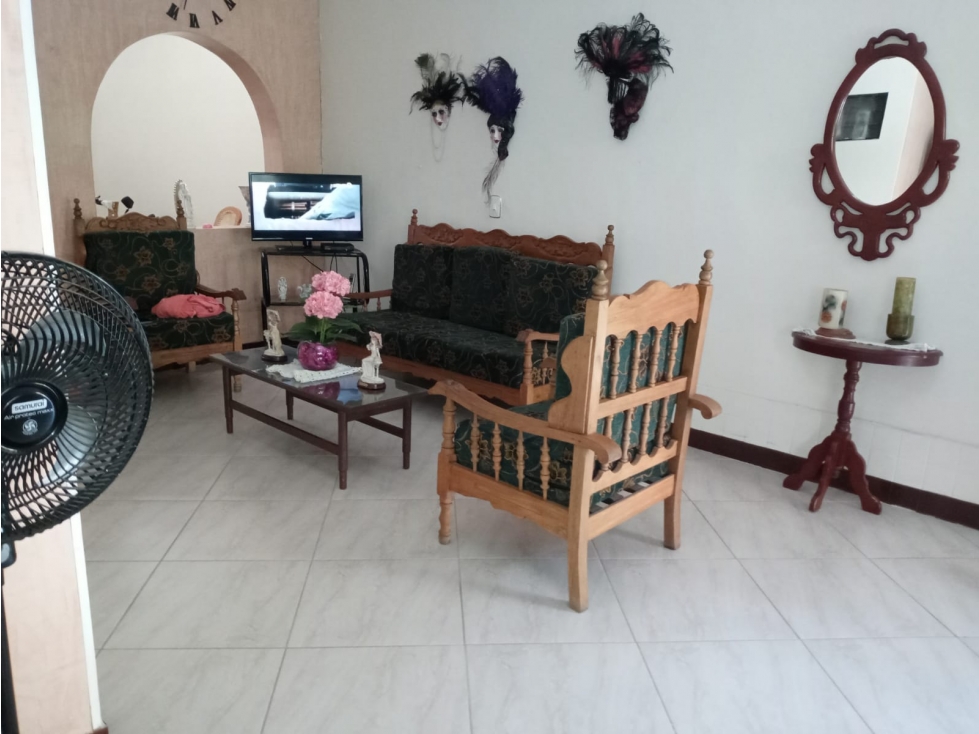 VENTA DE CASA EN LA VILLA HERMOSA, MEDELLIN PISO 1 — foto 6