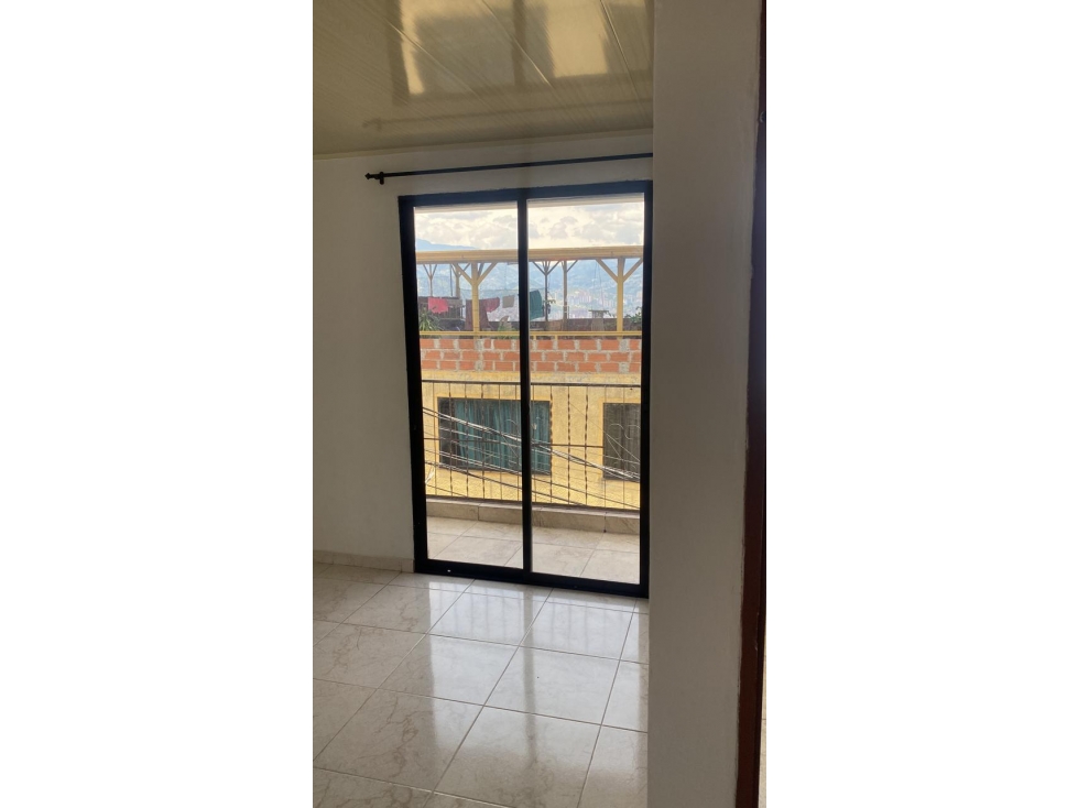 CASA CON TERRAZA 3° PISO VENTA EN LAS PALMAS, MEDELLIN — foto 6