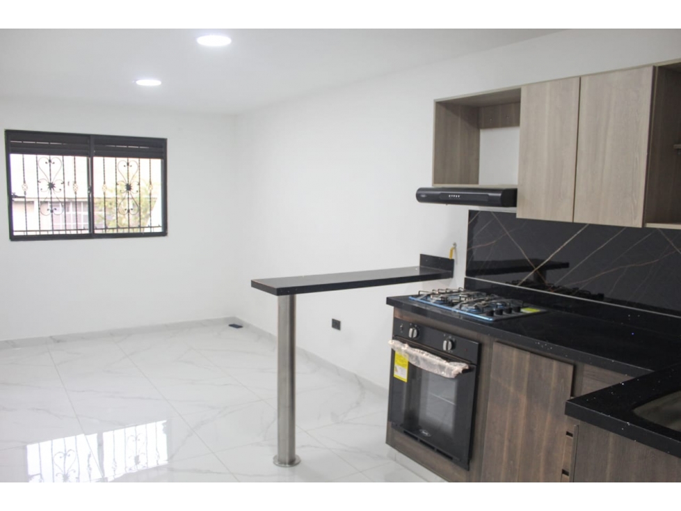 APARTAMENTO EN VENTA EN CAMPO VALDES MEDELLIN PISO 3 — foto 2