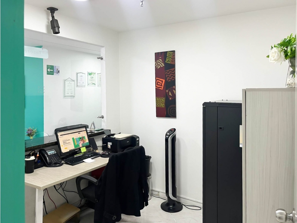 OFICINA EN VENTA EN EL CENTRO DE MEDELLIN — foto 4