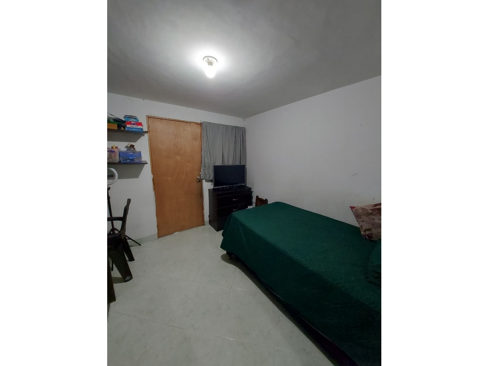 EN VENTA CASA EN BUENOS AIRES. MEDELLIN DE 3 NIVELES — foto 6