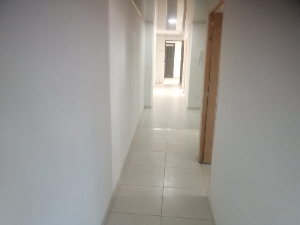 EN ARRIENDO APARATAMENTO EN BUENOS AIRES, MEDELLIN PISO 5 — foto 6