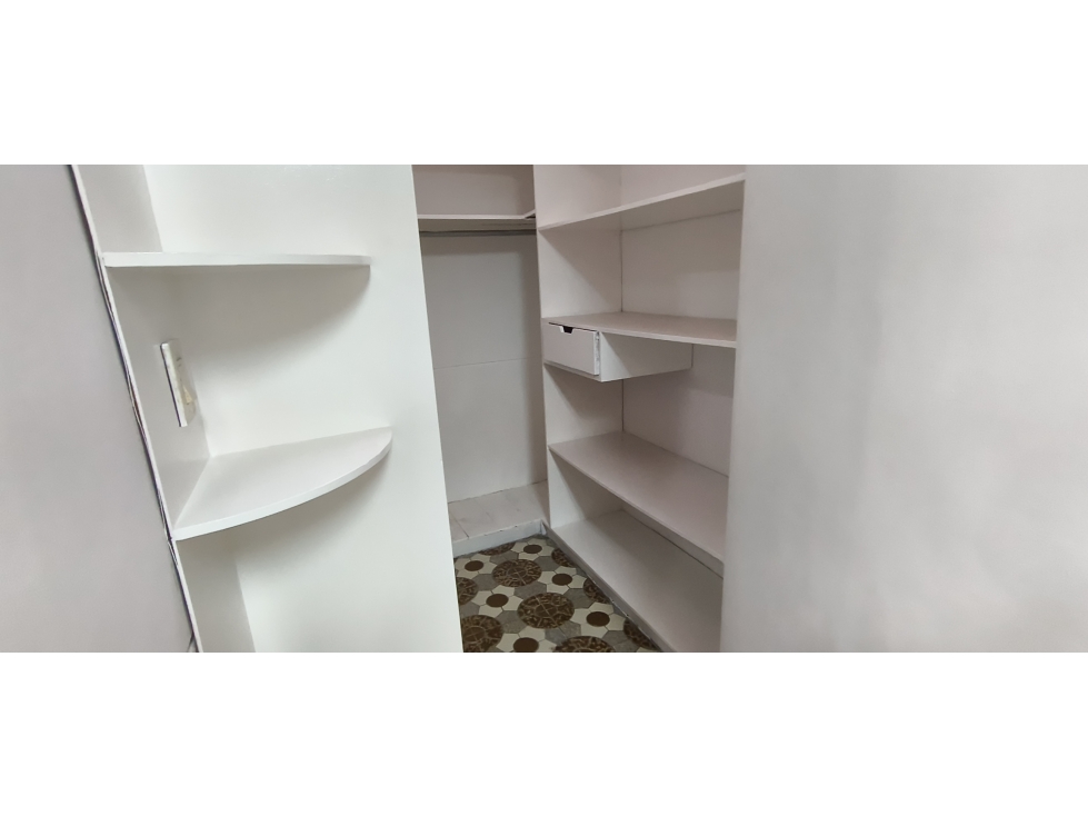 Casa Local en arriendo en La Castellana Medellín — foto 6