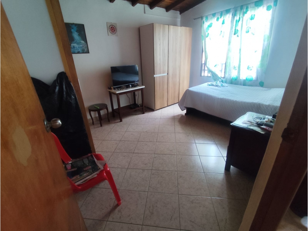 EN VENTA CASA EN BUENOS AIRES MIRAFLORES, MEDELLIN PISO 3 — foto 3