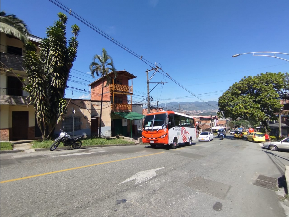 CASA EN VENTA EN VILLA HERMOSA,MEDELLIN PISO 2 Y 3 — foto 3