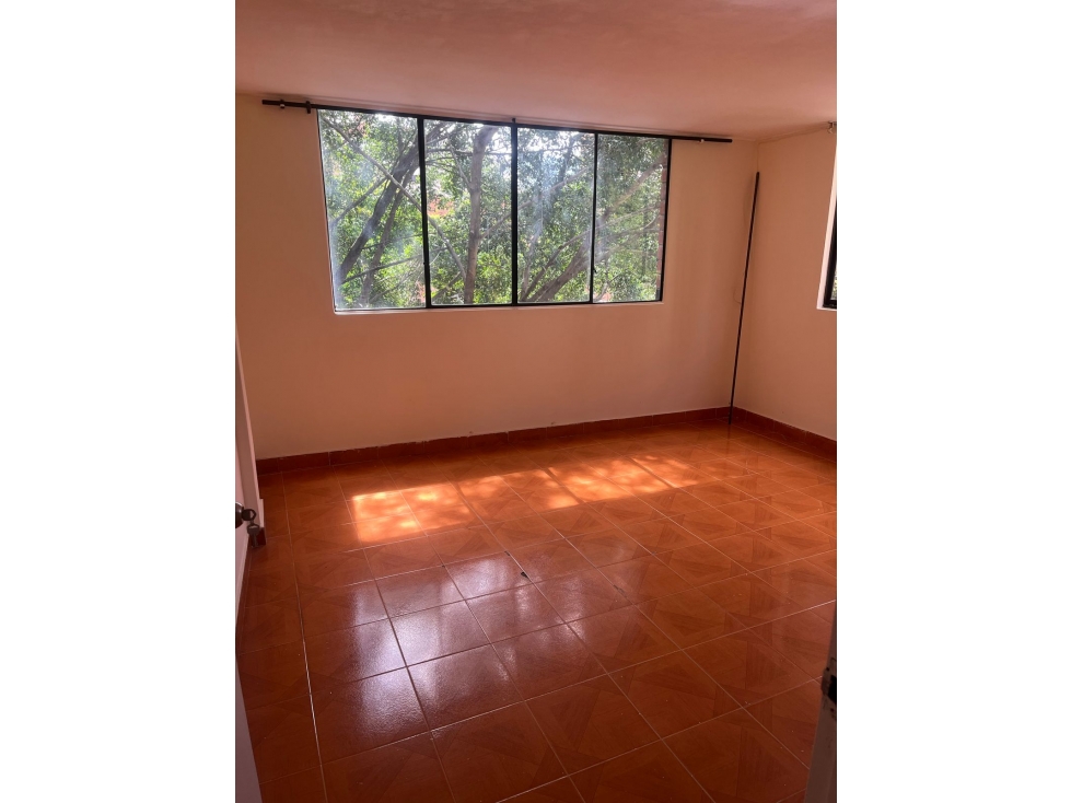 APARTAMENTO EN VENTA EN BOMBONA, MEDELLIN. PISO 4 — foto 4