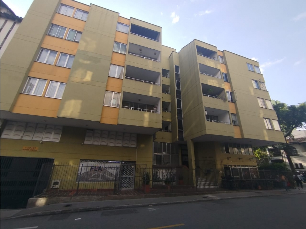 VENTA DE APARTAMENTO EN EL CENTRO, MEDELLIN. PISO 2 (P)