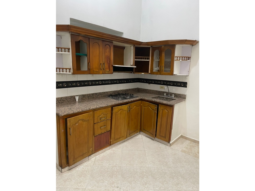 EN VENTA CASA EN BOMBONA, MEDELLIN PISO 1 — foto 2