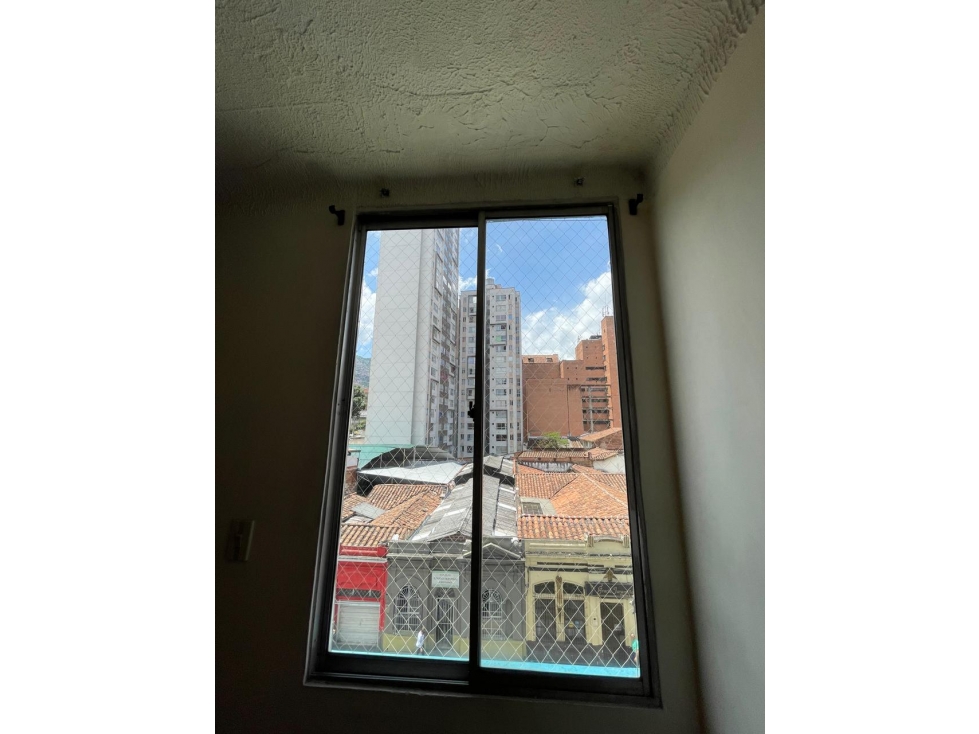 APARTAMENTO EN VENTA EN EL CENTRO DE MEDELLIN PISO 5