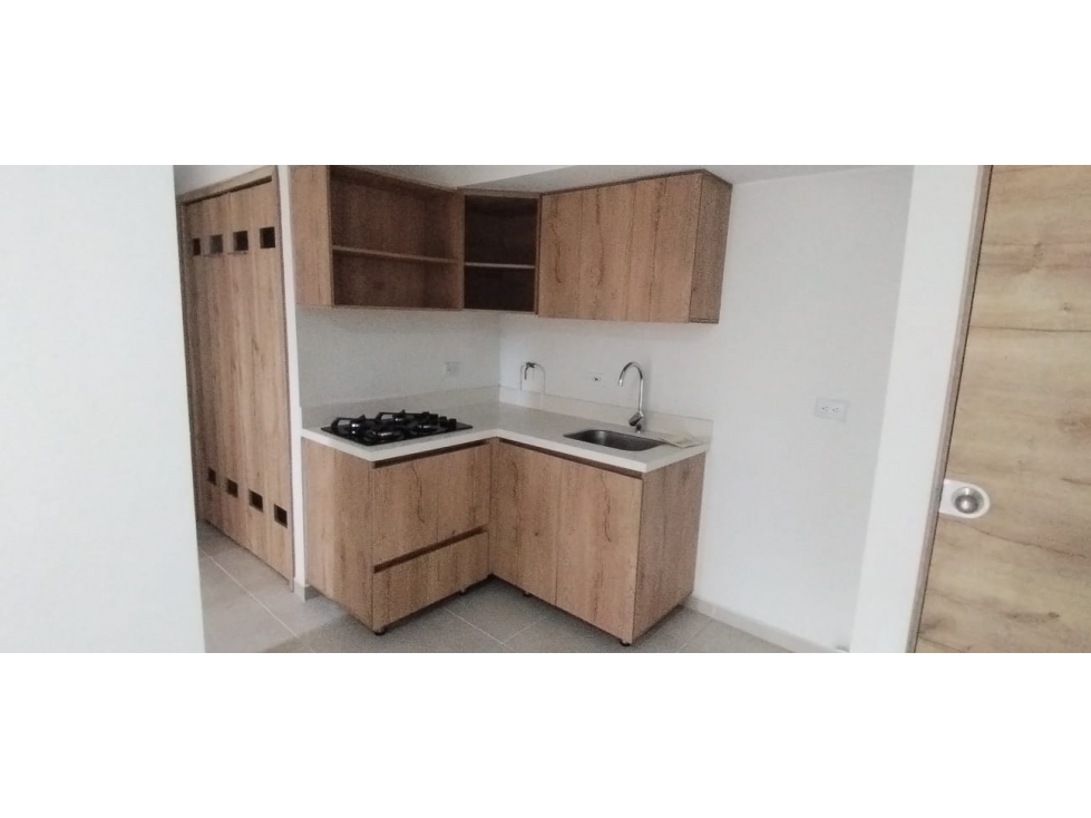 APARTAMENTO EN VENTA EN SABANETA, ANTIOQUIA, PISO 3 — foto 2