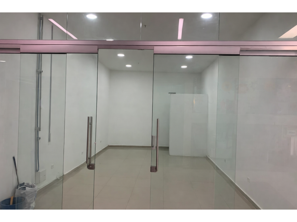 EN VENTA LOCAL COMERCIAL EN BOMBONA, MEDELLIN