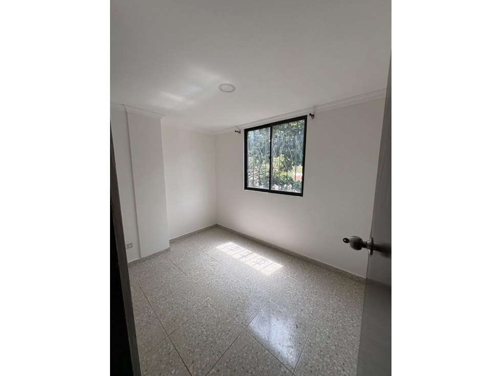 APARTAMENTO EN VENTA EN VILLA HERMOSA, MEDELLIN PISO 4