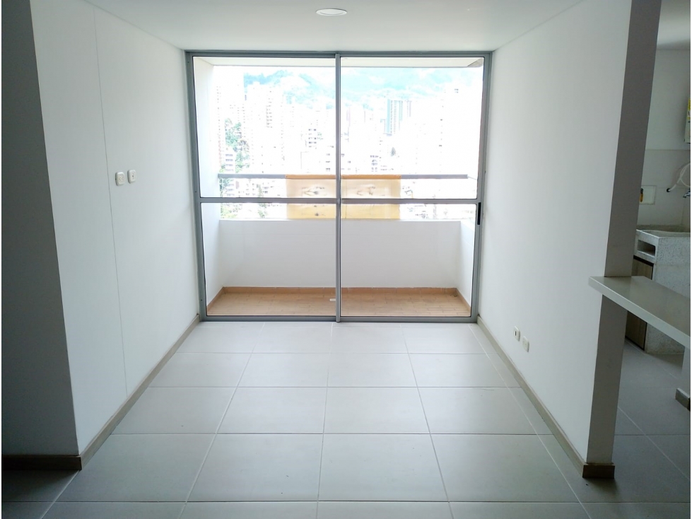 APARTAMENTO EN VENTA EN SABANETA ANTIOQUIA PISO 14 — foto 2
