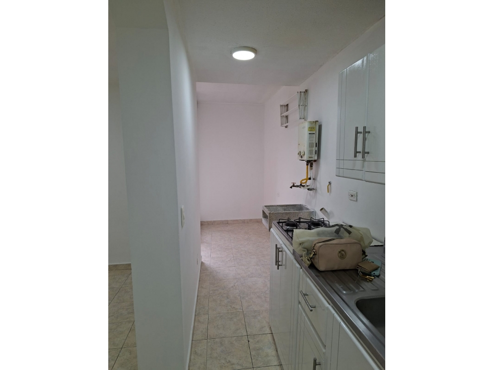 EN VENTA APARTAMENTO BOMBONA, MEDELLIN PISO 13 — foto 4
