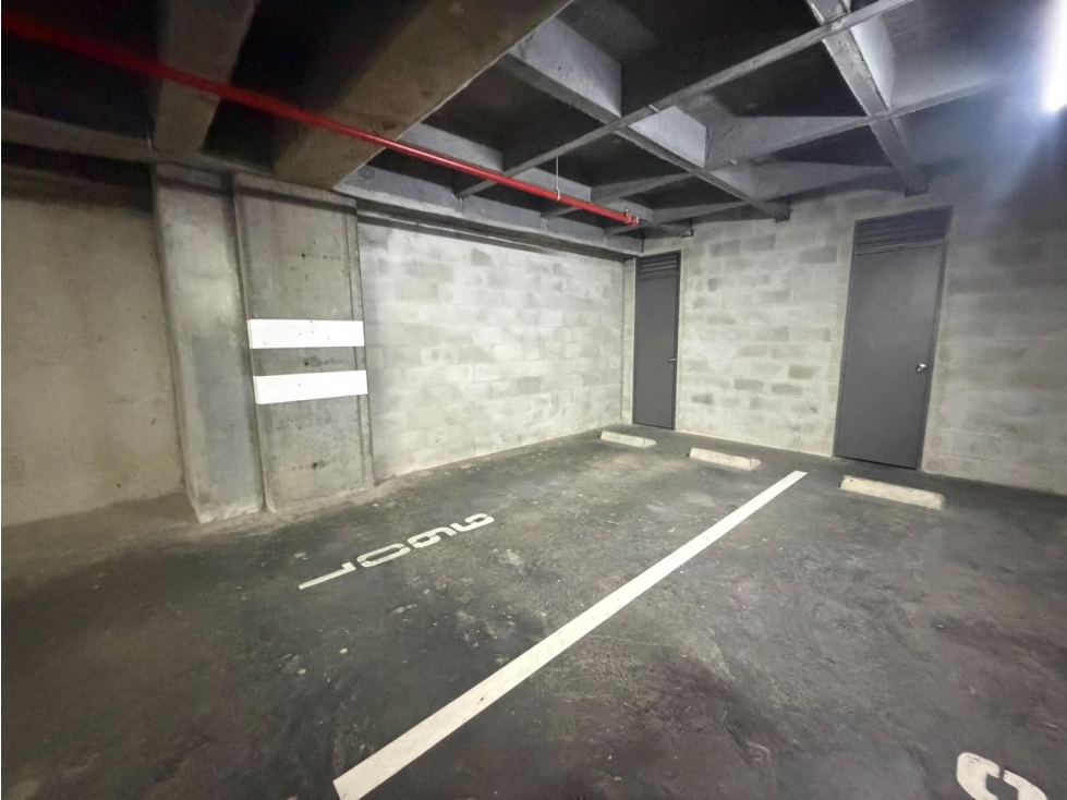 EN VENTA PARQUEADERO Y CUARTO UTIL EN COPACABANA, ANTIOQUIA