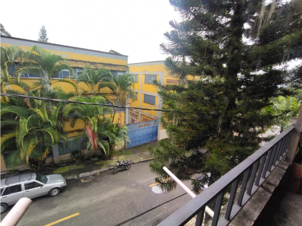 CASA EN VENTA EDUARDO SANTOS SAN JAVIER, MEDELLIN PISO 2 y 3 — foto 3