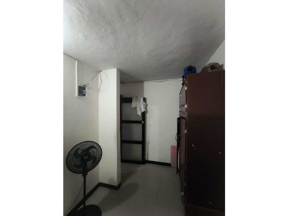 APARTAMENTO EN VENTA EN LA MILAGROSA, MEDELLIN. PISO 3 — foto 4