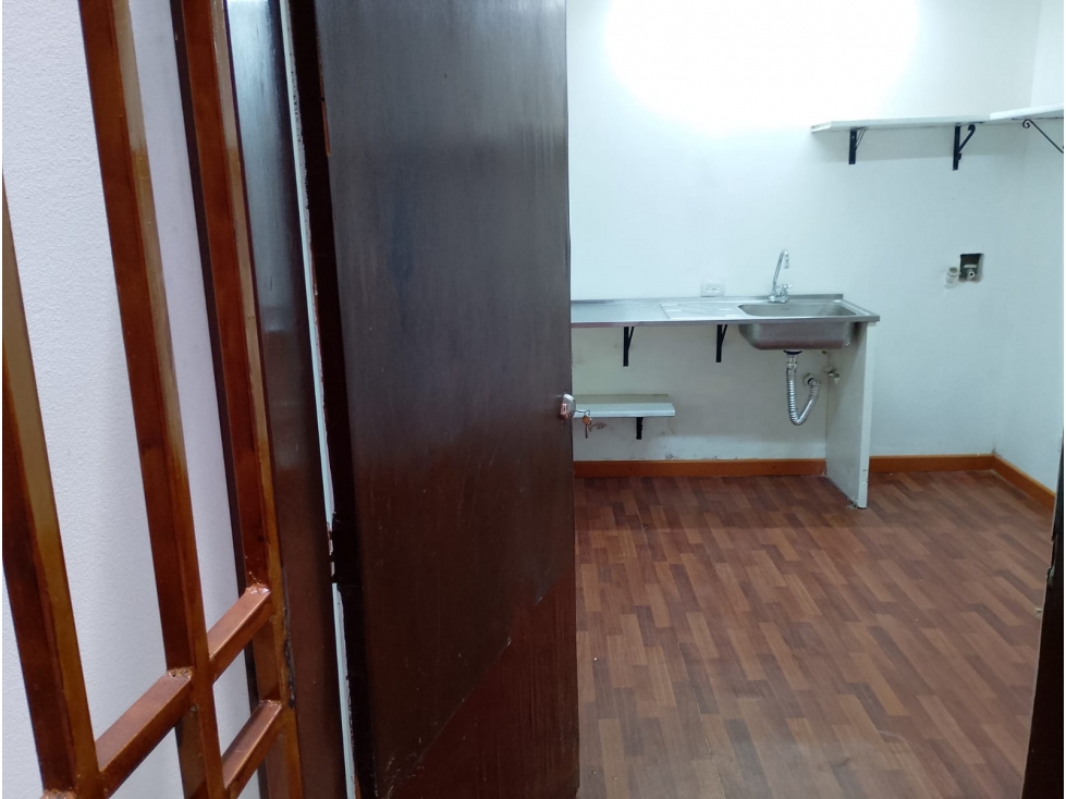 EN VENTA APARTAESTUDIO EN BOSTON, MEDELLIN PISO 1 — foto 2