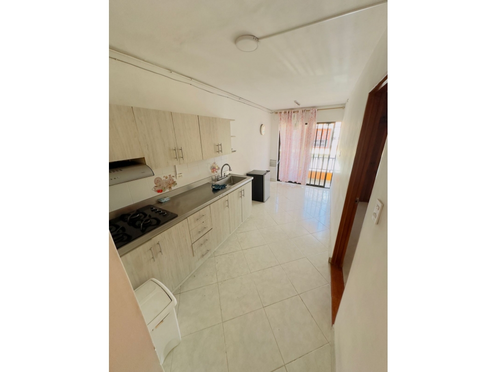 EN VENTA CASA EN CAMPO VALDES EN MEDELLIN PISO 1-2Y3 — foto 6