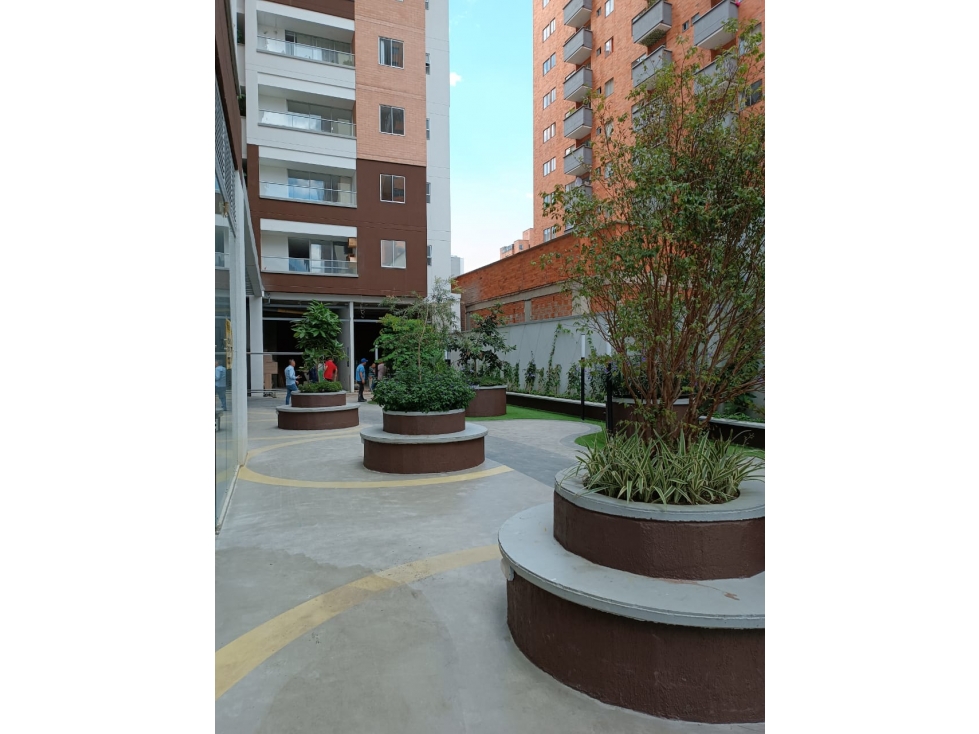 APARTAESTUDIO EN VENTA EN BOMBONA MEDELLIN PISO 10