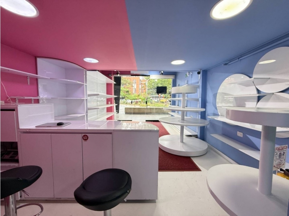 LOCAL EN VENTA EN LOS COLORES MEDELLIN PISO 2 — foto 4