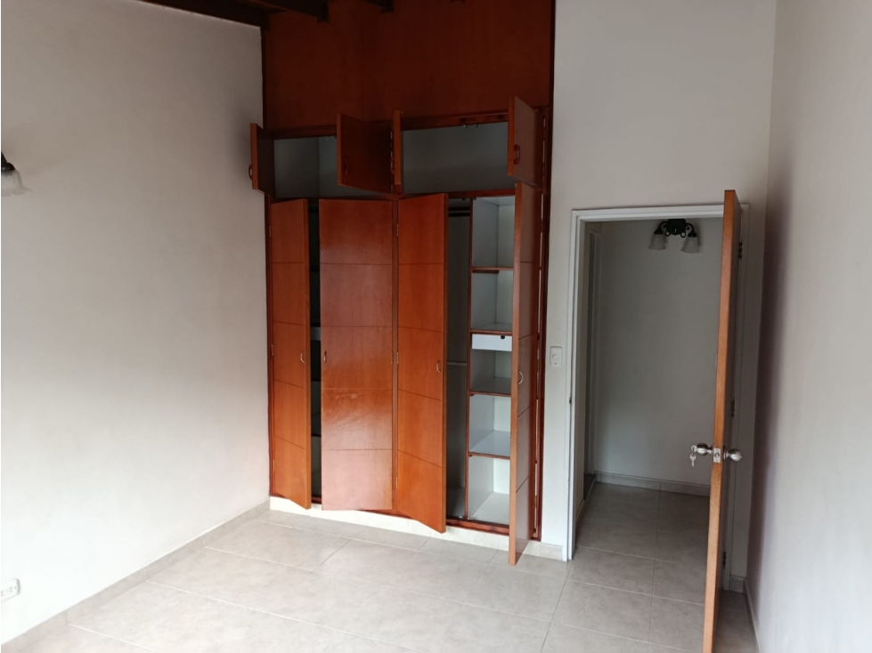 Apartamento en arriendo en Calasanz Medellín — foto 5